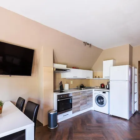 Quiet Maisonette メ Free Parking Apartament Varna