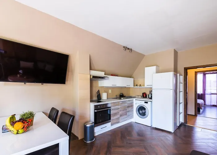 Quiet Maisonette メ Top Spot Apartment Varna